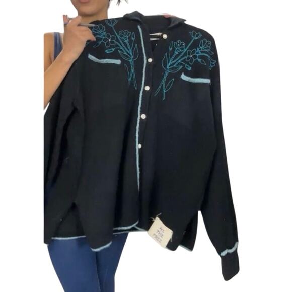 WE THE FREE Wildflower Cardi Size Large New with Tag MSRP $198 SOO - Picture 11 of 15